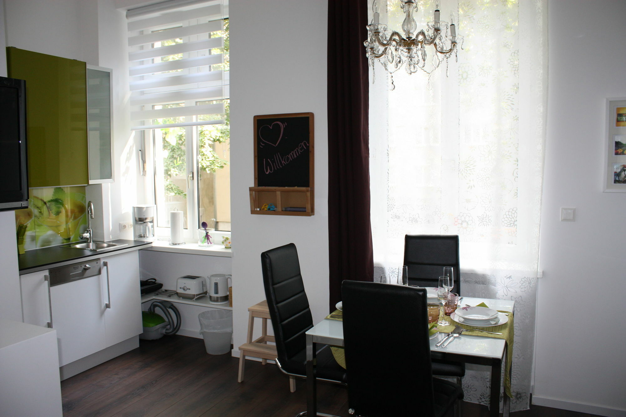 Govienna Small Modern Apartment المظهر الخارجي الصورة